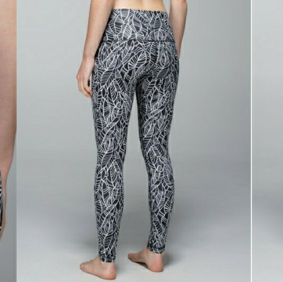 Lululemon Wunder Under Pant Luxtreme Roll Down Size 2 - Picture 7 of 13